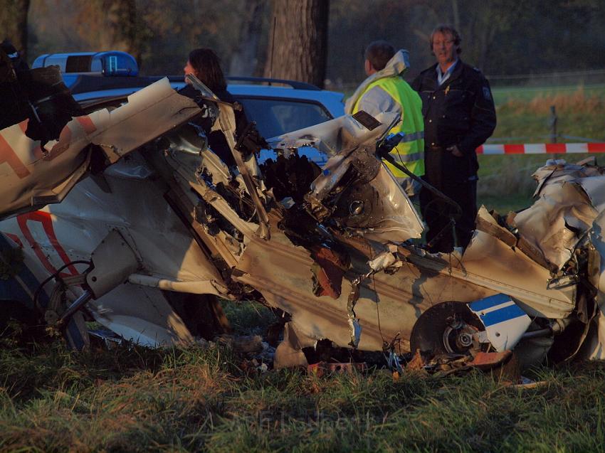 Kleinflugzeug abgestuerzt Sankt Augustin Meindorf P299.JPG